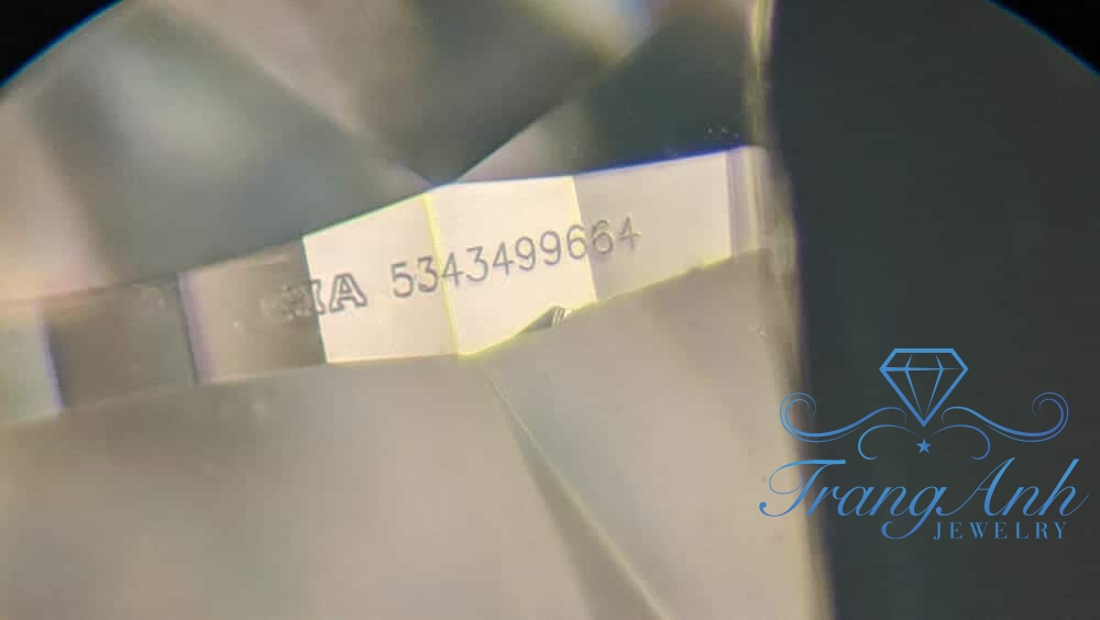Mã số kiểm định khắc trên viên kim cương GIA